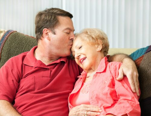 What Can You Do to Help Your Mom Adjust to Elderly Care Services?